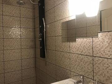 Фото номера Двухместный номер с 1 кроватью и балконом Гостевой дом Casa Relax г. Văleni 5